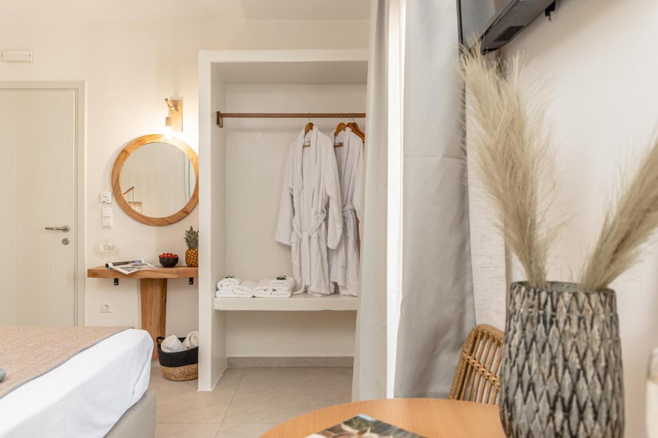 Heavenly Suites & Studios Naxos City Extérieur photo