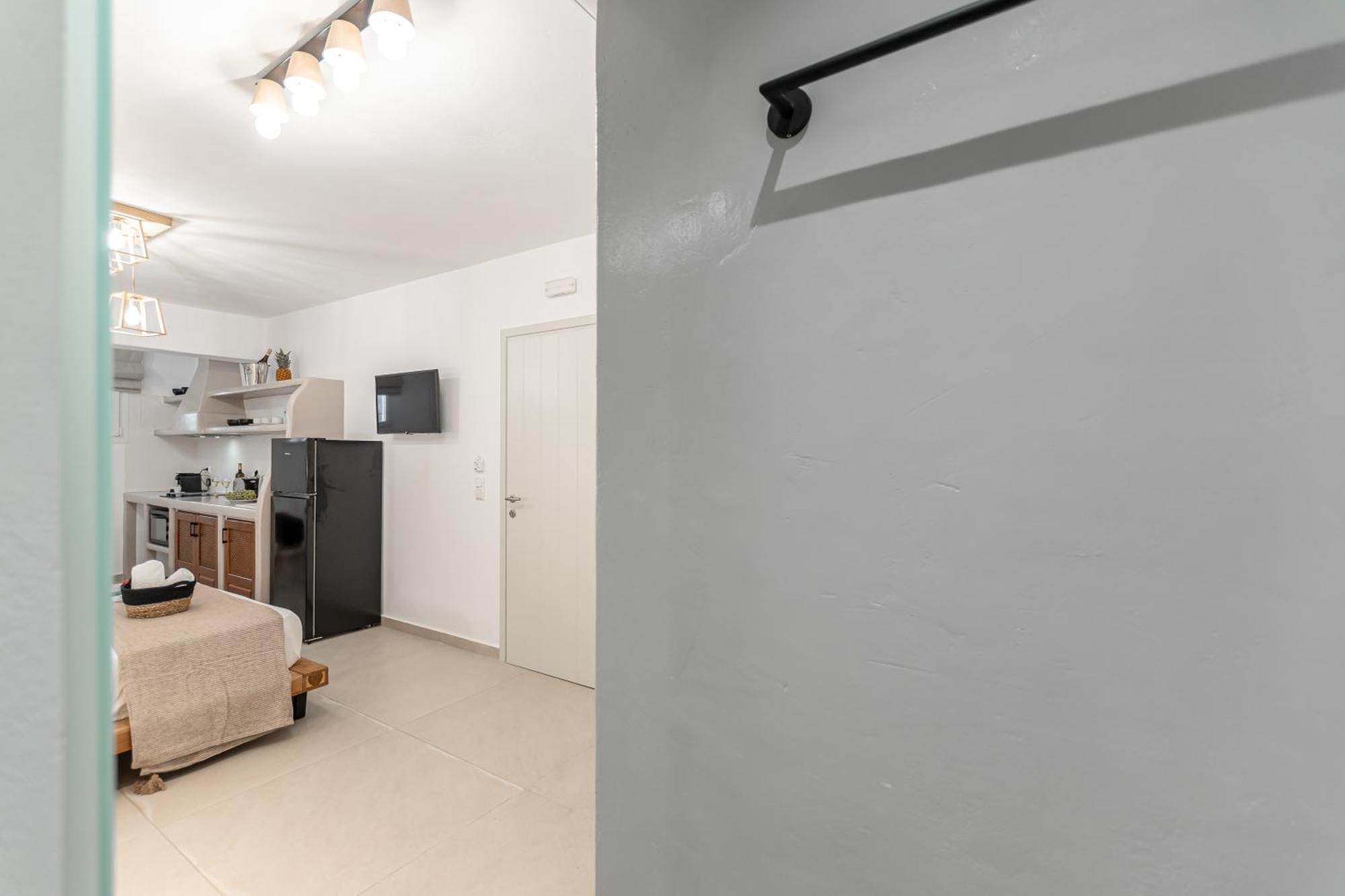 Heavenly Suites & Studios Naxos City Extérieur photo