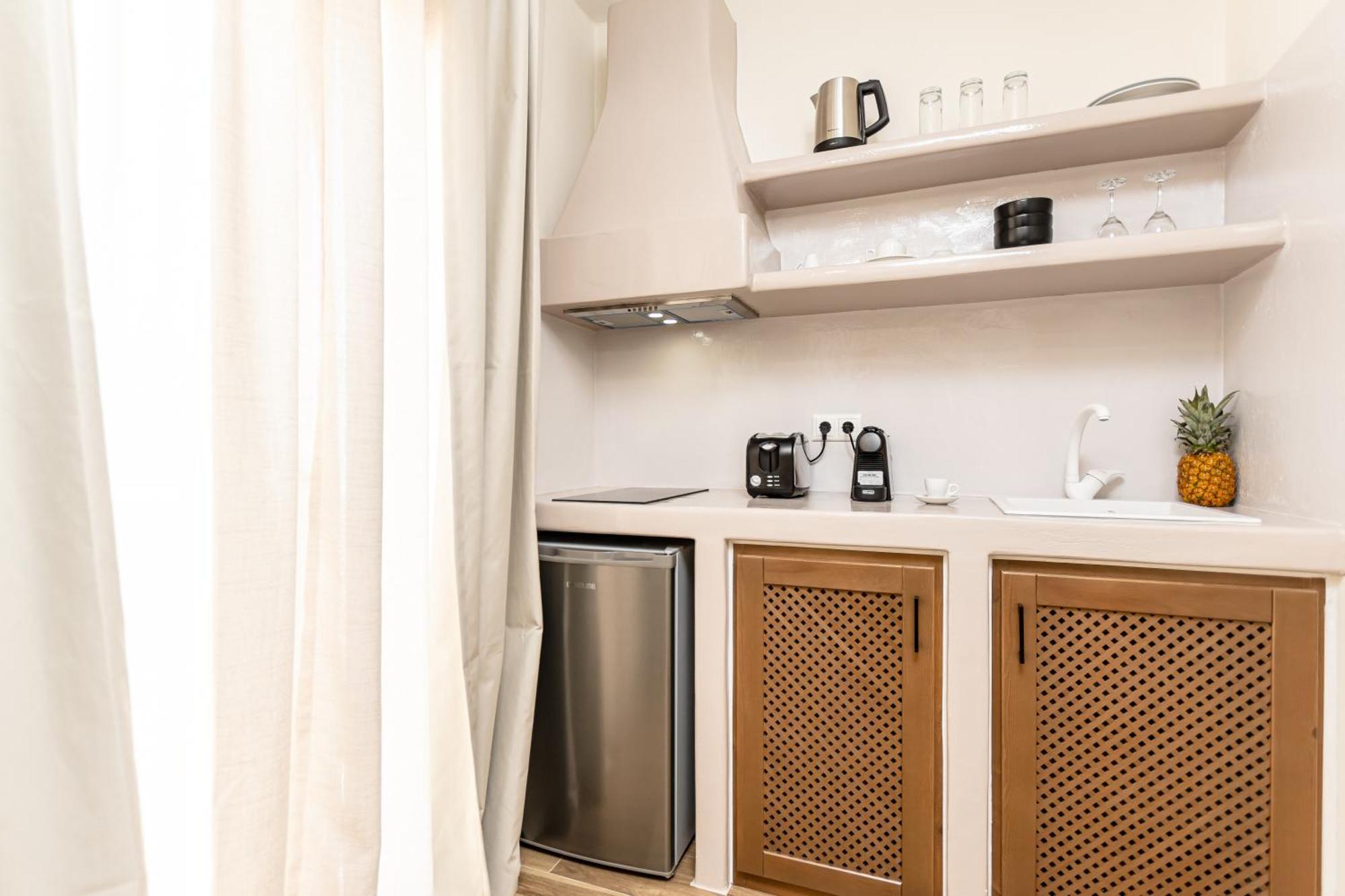 Heavenly Suites & Studios Naxos City Extérieur photo