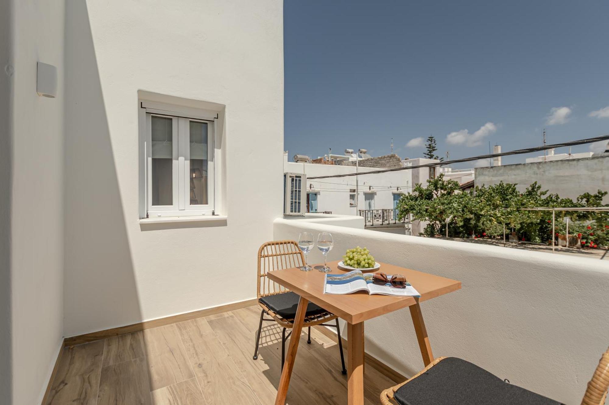 Heavenly Suites & Studios Naxos City Extérieur photo